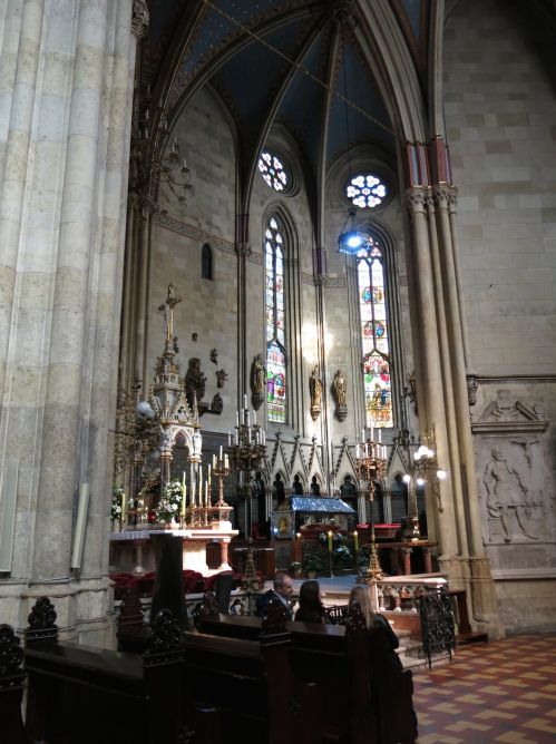 Zagreb_Cathedral.jpg
