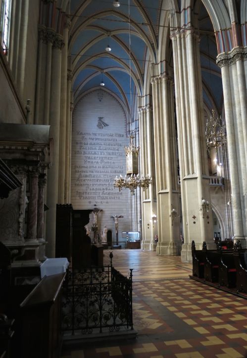 Zagreb_Cathedral_Script.jpg